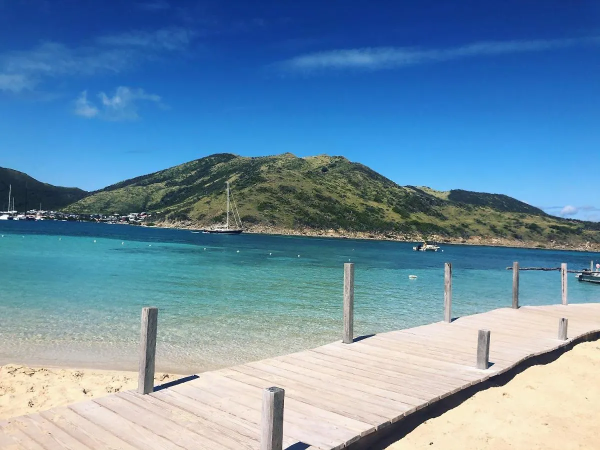 One Life Vue Lagon Sandy Ground 0*,  Sint Maarten